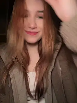 marlboroweb (F teen) - flash my bra + squeeze tits