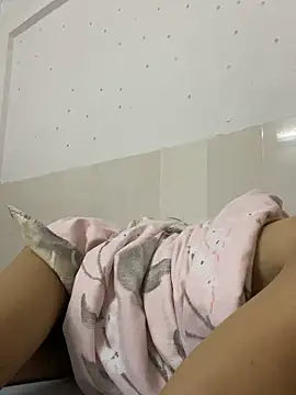 Mr_iphone11 webcam