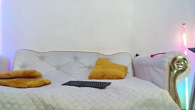 Jezaabel live cam on StripChat