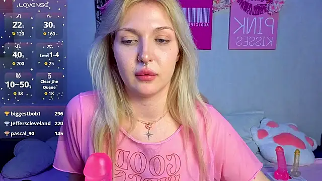 Watch BlondieSummer live on EroticFlix - High definition streams