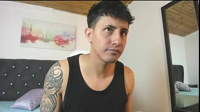 marcos_vieyra live cam on StripChat