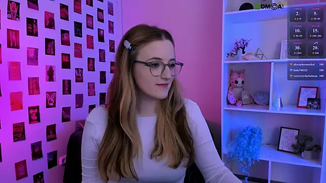 liana_kisses webcam