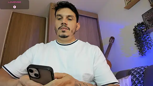 alejandro_stark webcam