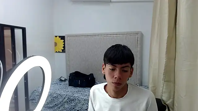 liarr_ (M twink) - masturbate 5min and goteo