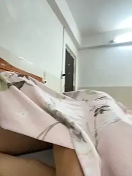 Mr_iphone11 webcam
