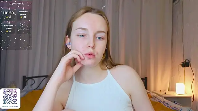 bae_cake_ webcam