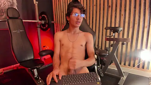 Adrian_Wolf webcam