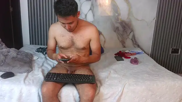 LunandCarlos webcam