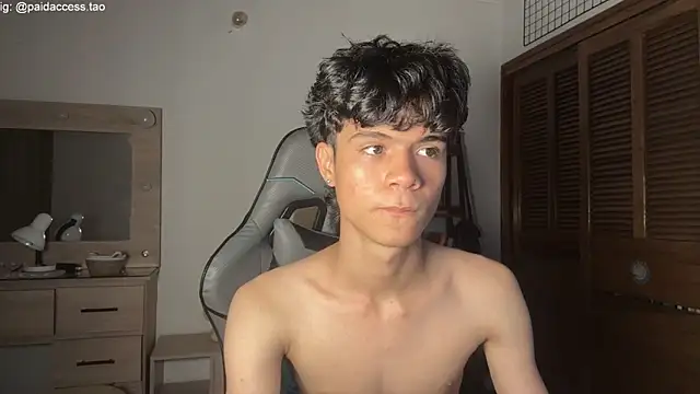 OopsAgain_ webcam