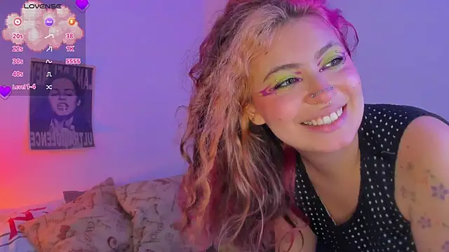 MarieTaylor_ webcam