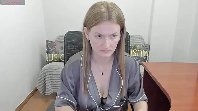 Alisha_Skyes webcam