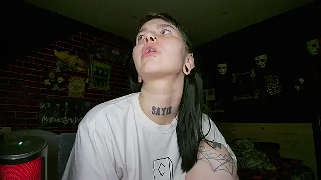 messalinaofficial (F young) - ICE TO NIPPLES?