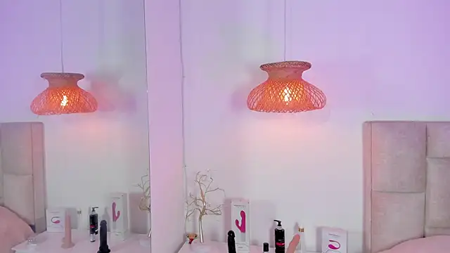 Vanessa_cruz_18 webcam