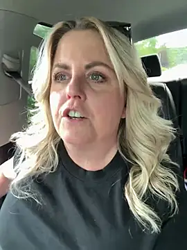 Milfshaker50 webcam