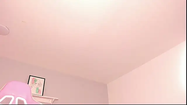 agyness_bell webcam
