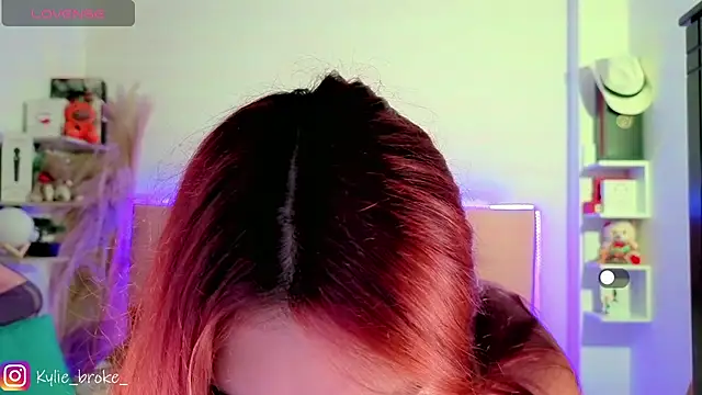 Kylie_brokee webcam