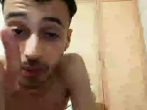 Rhast211 live cam on StripChat