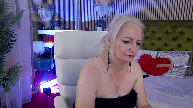 LadyTouch webcam