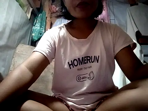 shy_asianluna22 live cam on StripChat