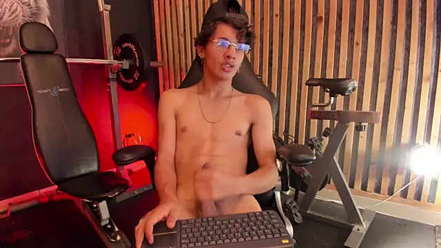 Adrian_Wolf webcam