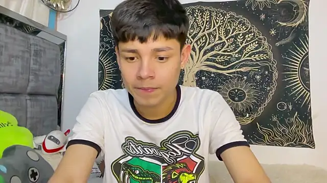 Bldavioro45 - Male webcam sex chat
