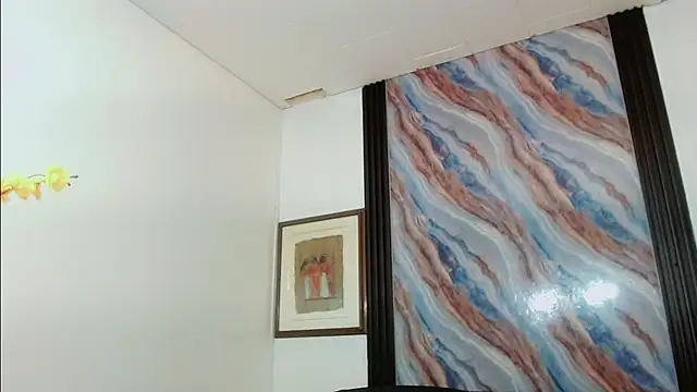 katha_Crawford webcam