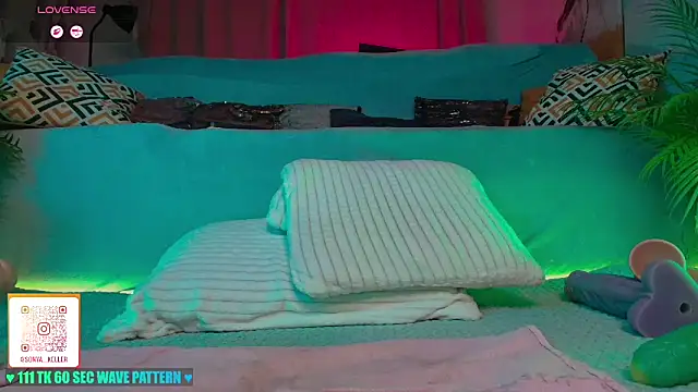 sonya_keller_32 webcam