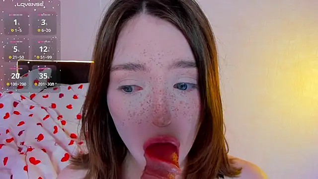 Watch lexxxxxxi live on EroticFlix - High definition streams