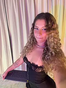 Melina-Smith webcam