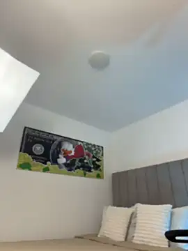 owen-pierces webcam