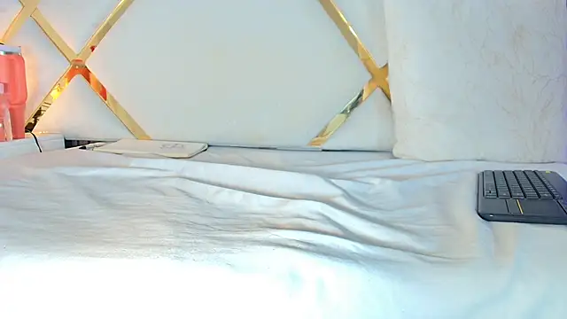 Watch Real_virgin_Pussy live on EroticFlix - High definition streams