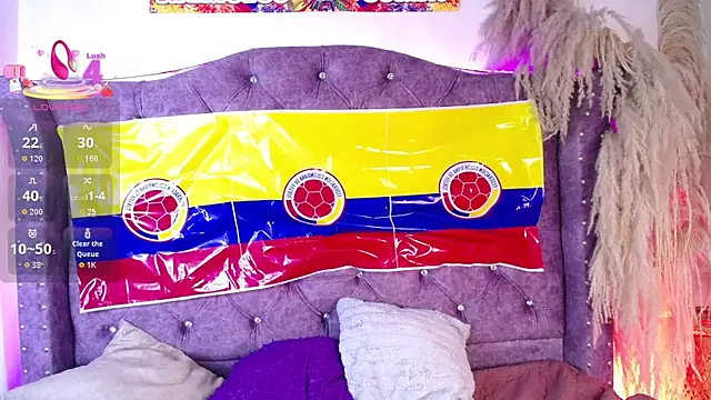 Violet_Collins1 webcam