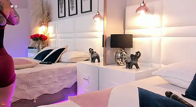 RaquelHyde_ webcam