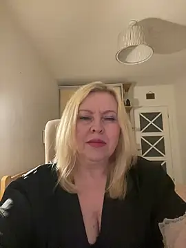 JanieLight53 webcam