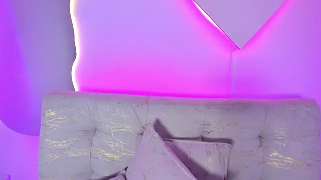 LiaCampbell_ webcam