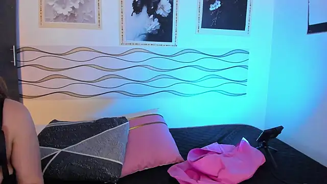 queenceleste69 webcam