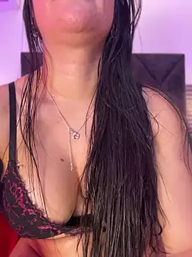 Watch Zafira_Alabi live on EroticFlix - High definition streams