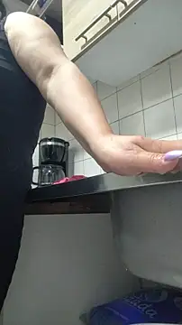 Watch Natasha_miilf live on EroticFlix - High definition streams