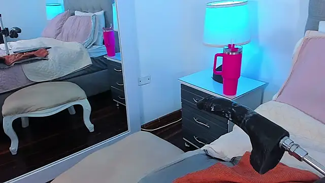 Live sex cam of Samantha__Vega
