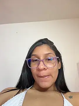 Watch Danaeluxe live on EroticFlix - High definition streams