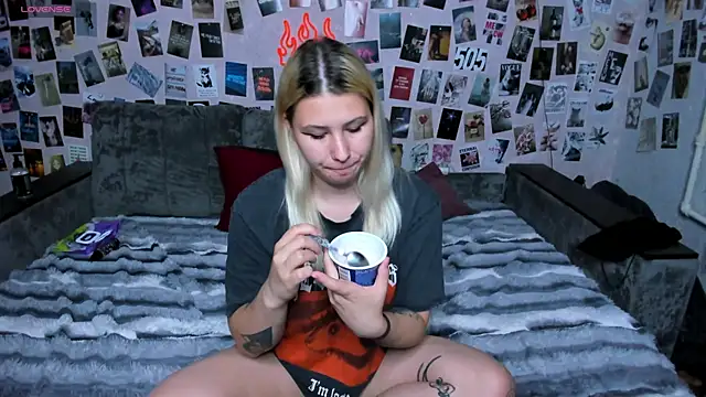Watch x_Ulya1cutex live on EroticFlix - High definition streams