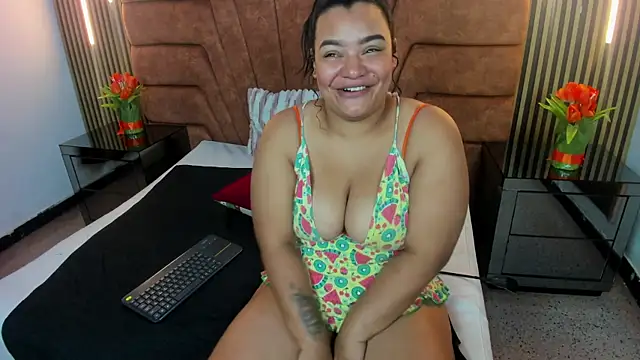 Watch Lara_Seduce live on EroticFlix - High definition streams
