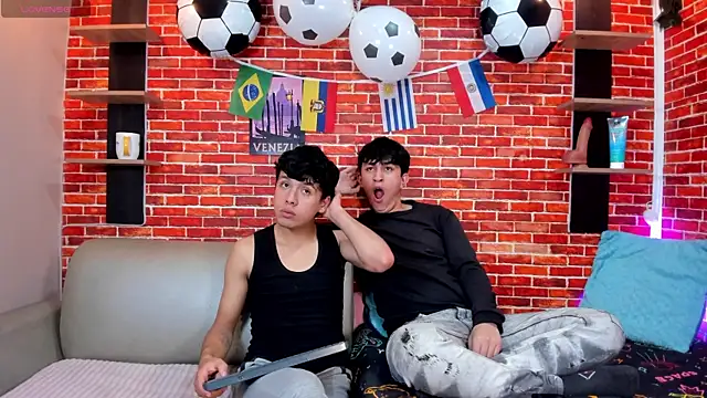 Hoot_boyss_ webcam