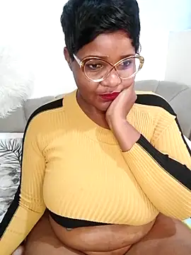 ChubbyBitch26 webcam
