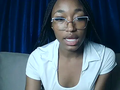 pinky_aura22 webcam