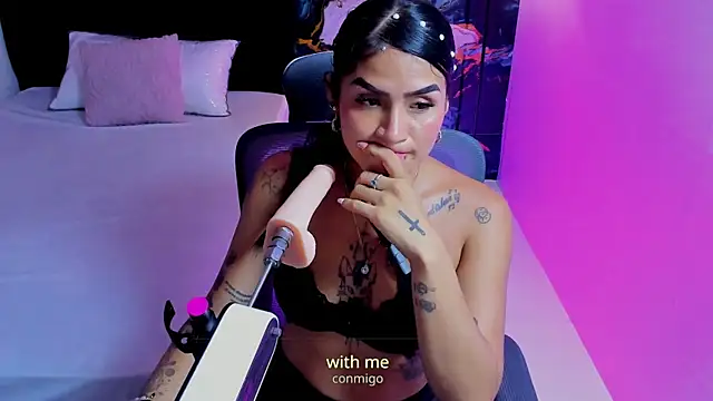 alanna_wild - Alanna_Wild's free webcam - UK Sex Cams