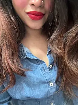 Yours_riya11 webcam