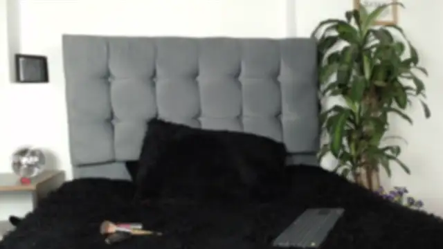 foxxy_angell webcam
