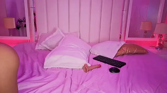 Alyana_Skinny webcam