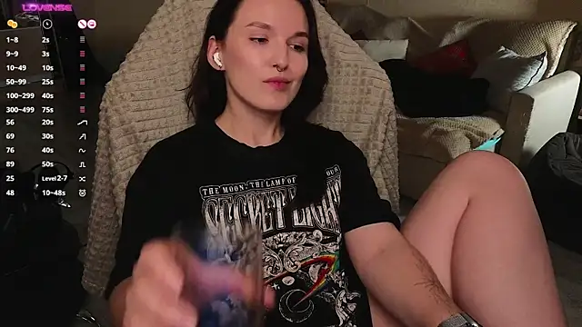 Watch Val_lava live on EroticFlix - High definition streams